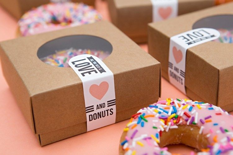 Custom bakery boxes
