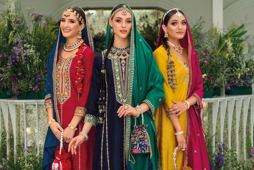 What to Look for When Buying Women Pakistani Clothes in the UK
